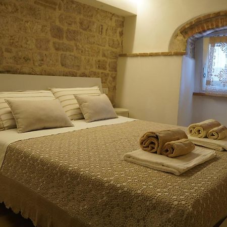 Appartamento Gattapone 9 Gubbio Exterior photo